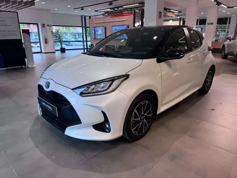 TOYOTA YARIS Hybrid 2023 Leasing ad 