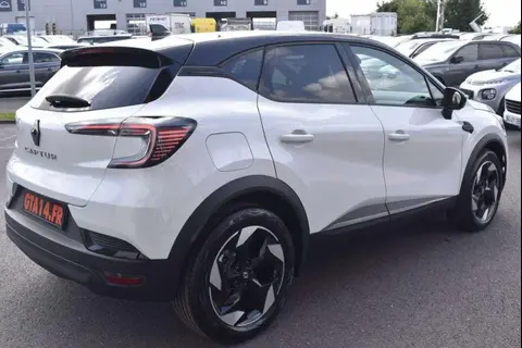 Used RENAULT CAPTUR Hybrid 2024 Ad 