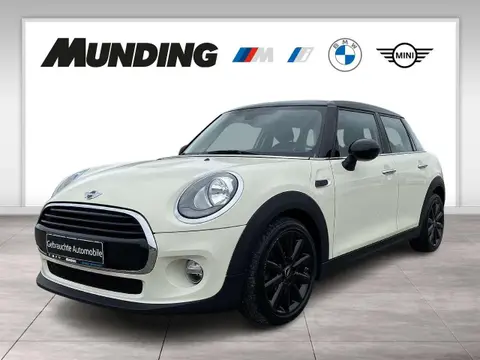 Used MINI COOPER Diesel 2017 Ad 