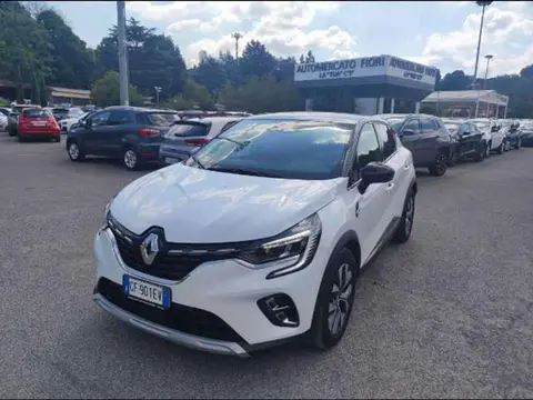 Used RENAULT CAPTUR Hybrid 2021 Ad 