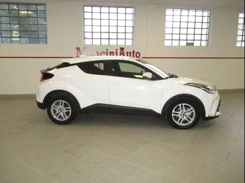 Used TOYOTA C-HR Hybrid 2022 Ad 