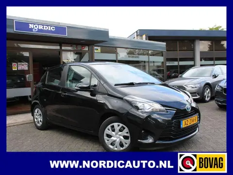 Used TOYOTA YARIS Hybrid 2019 Ad 