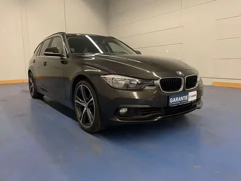 Used BMW SERIE 3 Petrol 2016 Ad 