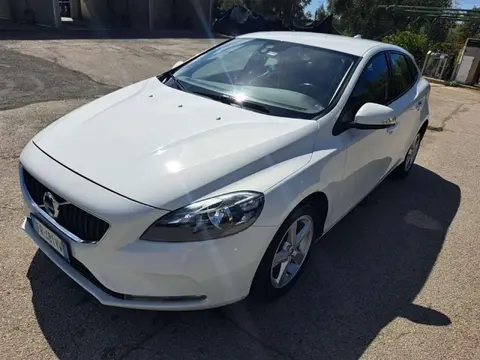 Annonce VOLVO V40 Diesel 2018 d'occasion 