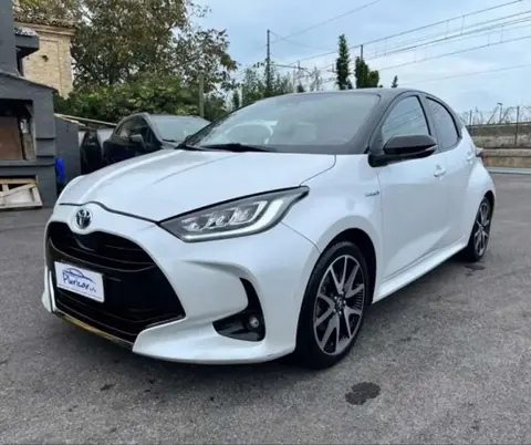 Used TOYOTA YARIS Hybrid 2021 Ad 