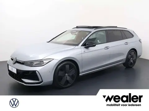 Used VOLKSWAGEN PASSAT Petrol 2024 Ad 