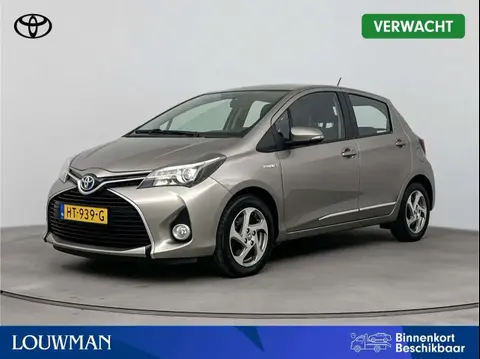 Used TOYOTA YARIS Hybrid 2015 Ad 