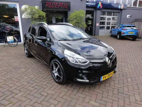 Used RENAULT CLIO Petrol 2017 Ad 