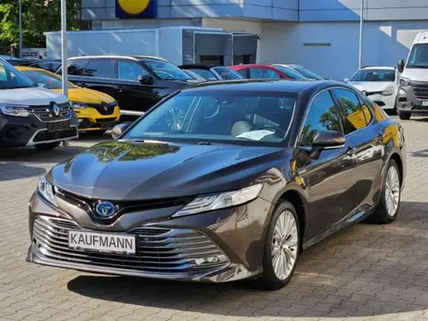 Used TOYOTA CAMRY Hybrid 2020 Ad 