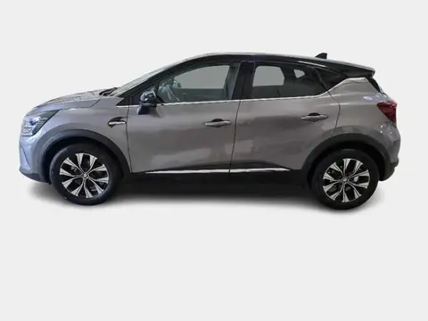 Used RENAULT CAPTUR Hybrid 2023 Ad 