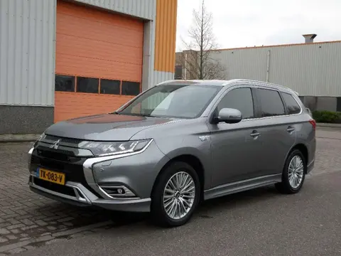 Annonce MITSUBISHI OUTLANDER Hybride 2018 d'occasion 