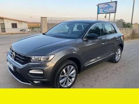 Used VOLKSWAGEN T-ROC Diesel 2019 Ad 