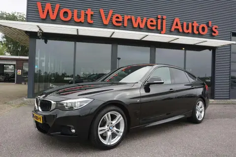 Used BMW SERIE 3 Petrol 2017 Ad 