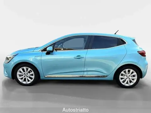 Used RENAULT CLIO Hybrid 2022 Ad 