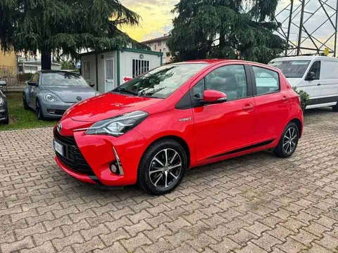 Used TOYOTA YARIS Hybrid 2018 Ad 