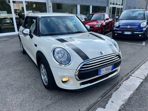 Used MINI ONE Petrol 2015 Ad 