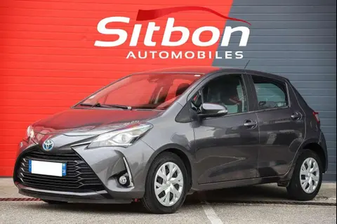 Used TOYOTA YARIS Hybrid 2019 Ad France