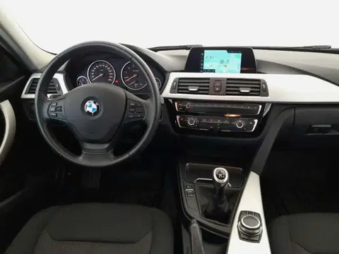 Used BMW SERIE 3 Petrol 2018 Ad 