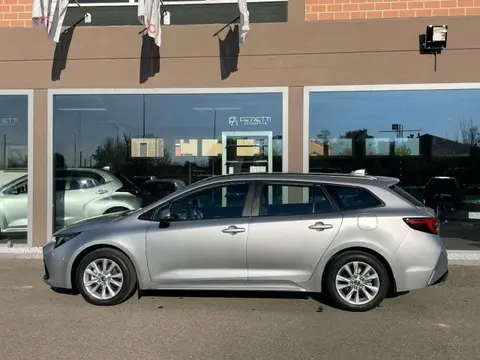 Used TOYOTA COROLLA Hybrid 2024 Ad 