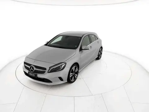 Annonce MERCEDES-BENZ CLASSE A Diesel 2017 d'occasion 