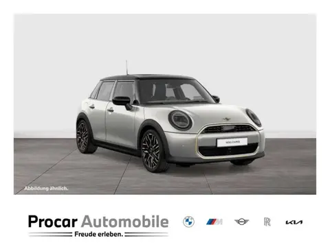 Used MINI COOPER Petrol 2024 Ad 