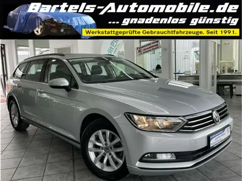 Used VOLKSWAGEN PASSAT Petrol 2016 Ad 