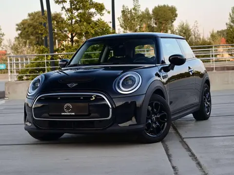 Used MINI COOPER Electric 2022 Ad 