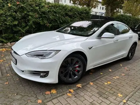 Used TESLA MODEL S Electric 2019 Ad 