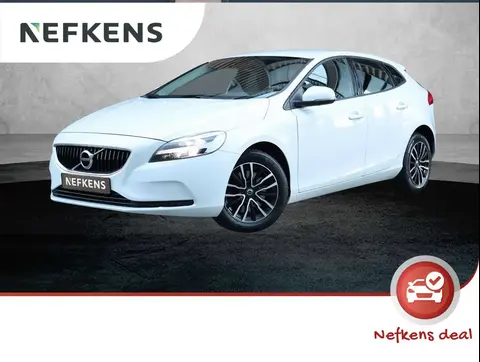 Annonce VOLVO V40 Essence 2019 d'occasion 