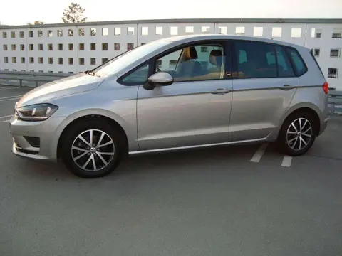 Used VOLKSWAGEN GOLF Petrol 2017 Ad 