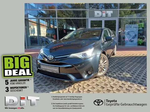 Used TOYOTA AVENSIS Petrol 2015 Ad 