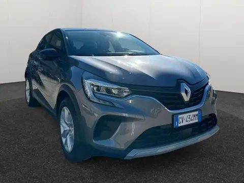 Used RENAULT CAPTUR Hybrid 2024 Ad 