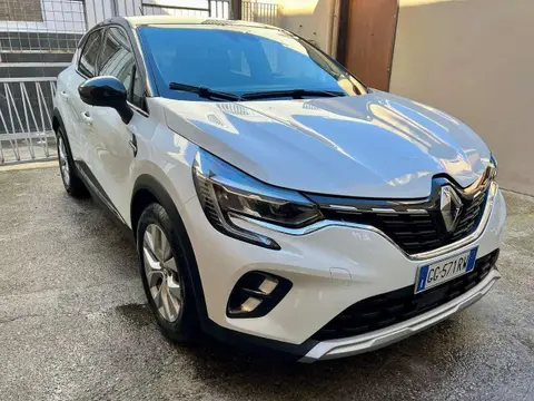 Used RENAULT CAPTUR Hybrid 2021 Ad 