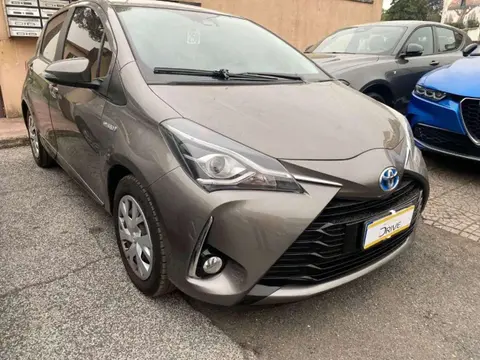 Used TOYOTA YARIS Hybrid 2018 Ad 