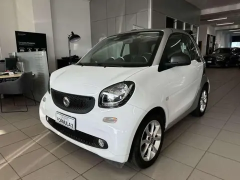 Annonce SMART FORTWO Essence 2017 d'occasion 