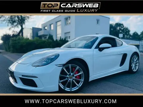 Used PORSCHE 718 Petrol 2017 Ad 