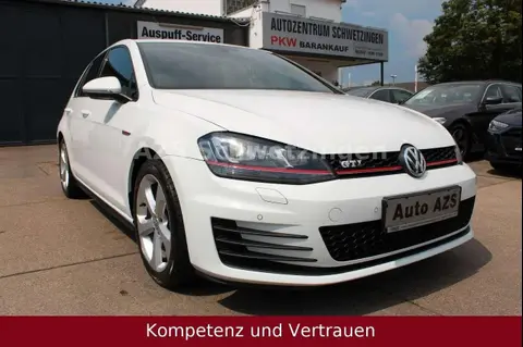 Used VOLKSWAGEN GOLF Petrol 2017 Ad 