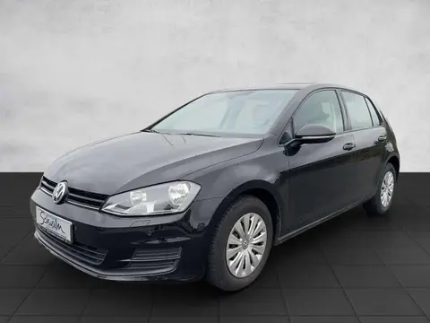 Used VOLKSWAGEN GOLF Petrol 2015 Ad 