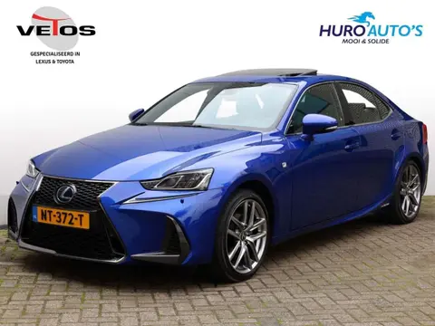 Used LEXUS IS Hybrid 2017 Ad 