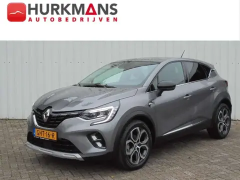 Used RENAULT CAPTUR Hybrid 2021 Ad 