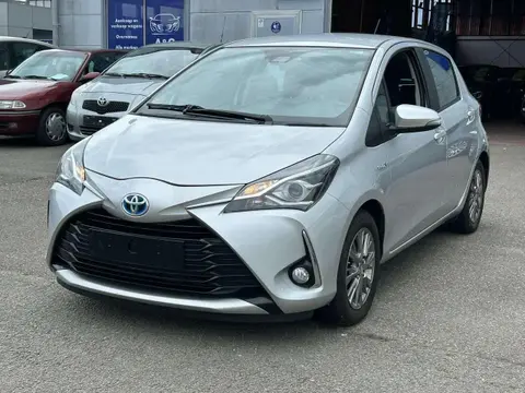 Used TOYOTA YARIS Hybrid 2017 Ad 