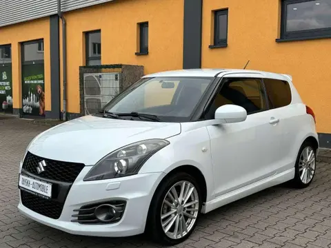 Used SUZUKI SWIFT Petrol 2015 Ad 