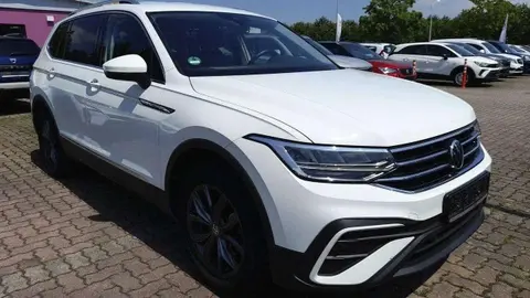 Used VOLKSWAGEN TIGUAN Petrol 2022 Ad 