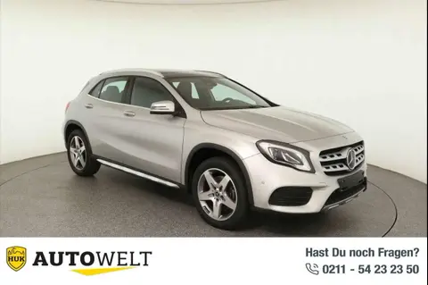 Used MERCEDES-BENZ CLASSE GLA Petrol 2017 Ad 