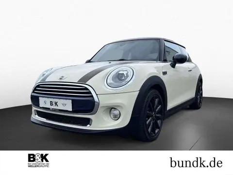 Annonce MINI COOPER Essence 2017 d'occasion Allemagne