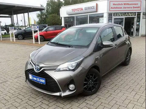 Used TOYOTA YARIS Hybrid 2017 Ad 