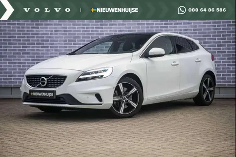 Annonce VOLVO V40 Essence 2019 d'occasion 