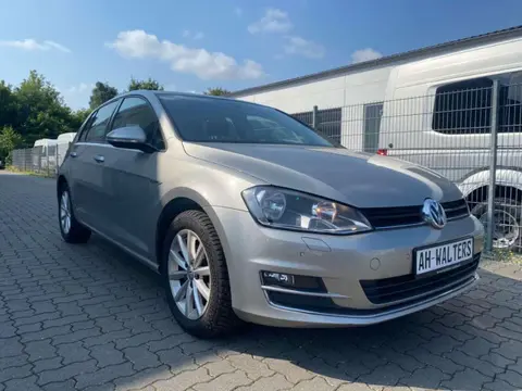 Used VOLKSWAGEN GOLF Petrol 2015 Ad 