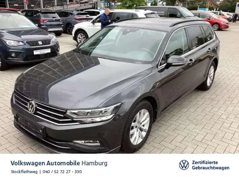 Used VOLKSWAGEN PASSAT Petrol 2019 Ad 