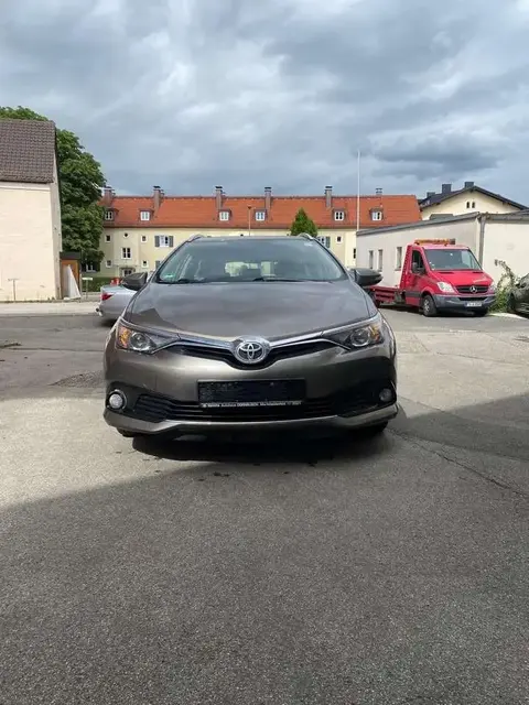 Annonce TOYOTA AURIS Essence 2016 d'occasion 